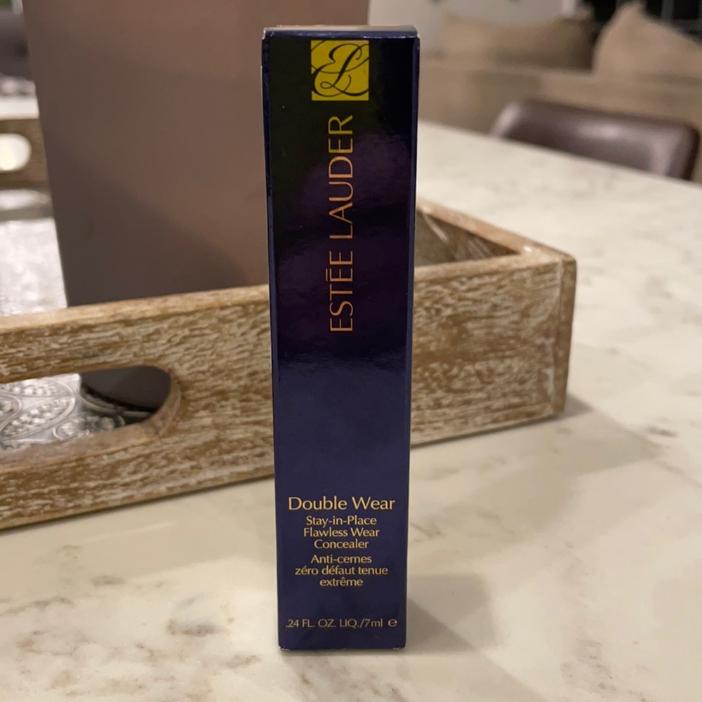 Estée Lauder double wear concealer 1N